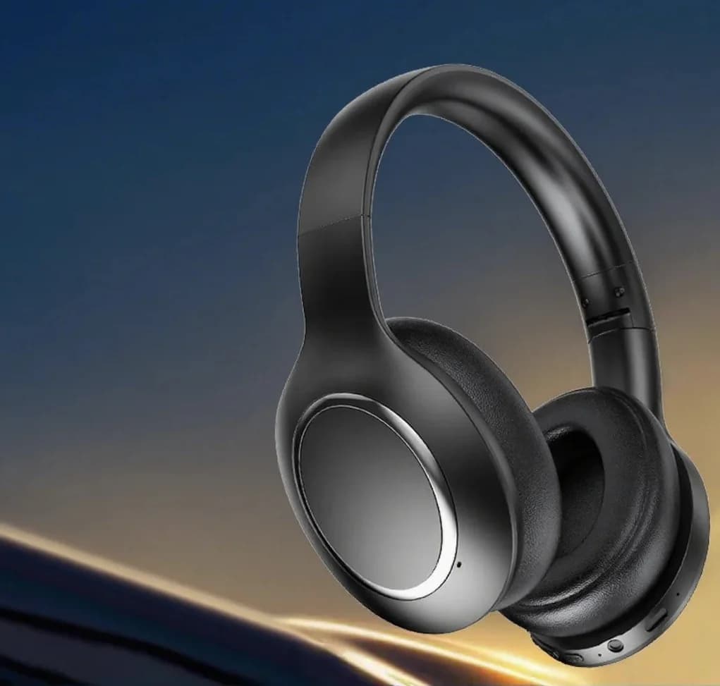 Korvanpäälliset Bluetooth-kuulokkeet aktiivisella melunvaimennuksella ja pitkällä akun kestolla