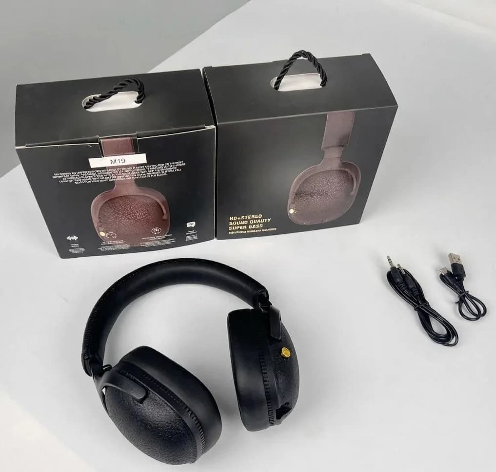 Retro-tyyliset langattomat Bluetooth-over-ear-kuulokkeet mikrofonilla
