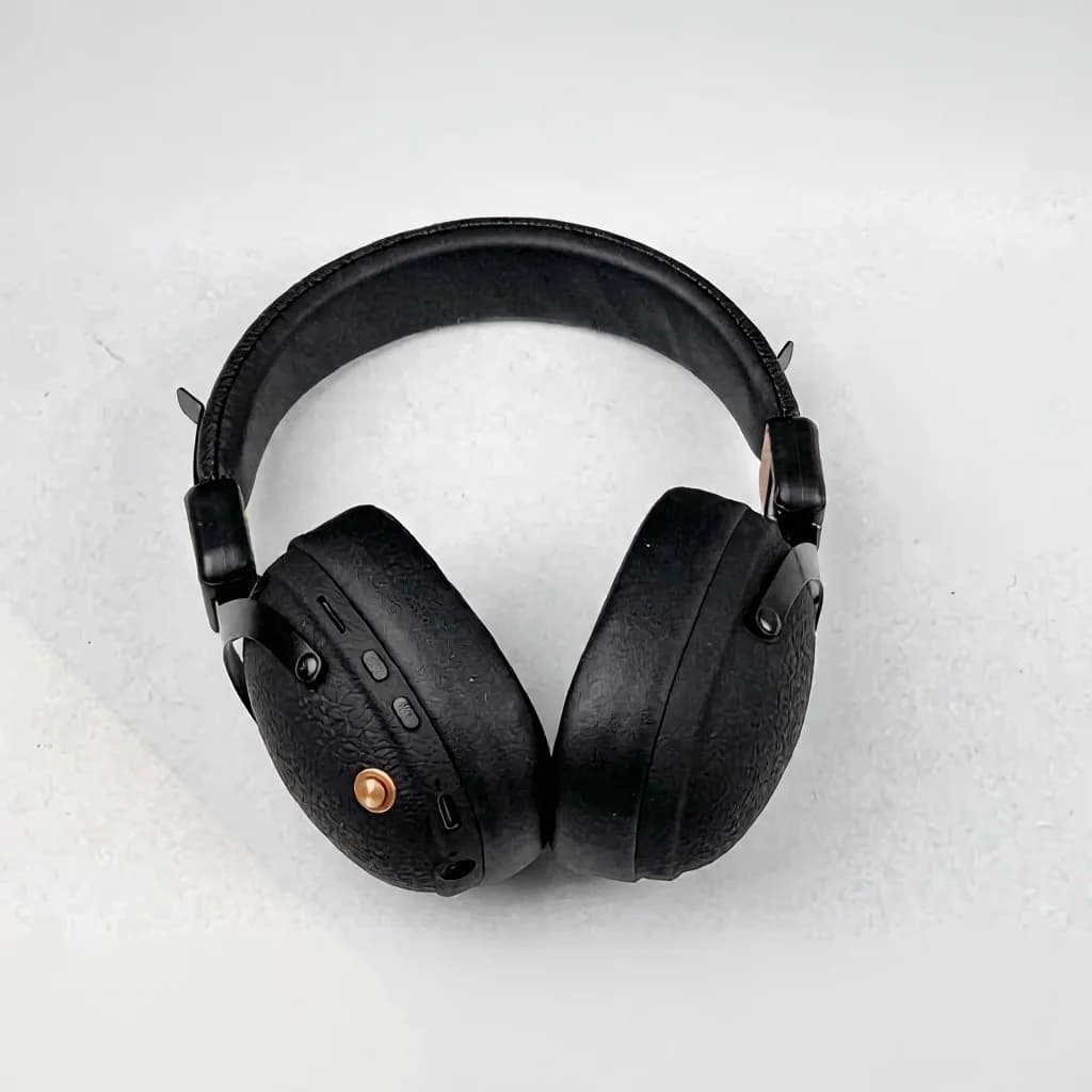 Retro-tyyliset langattomat kuulokkeet Bluetooth 5.4:llä