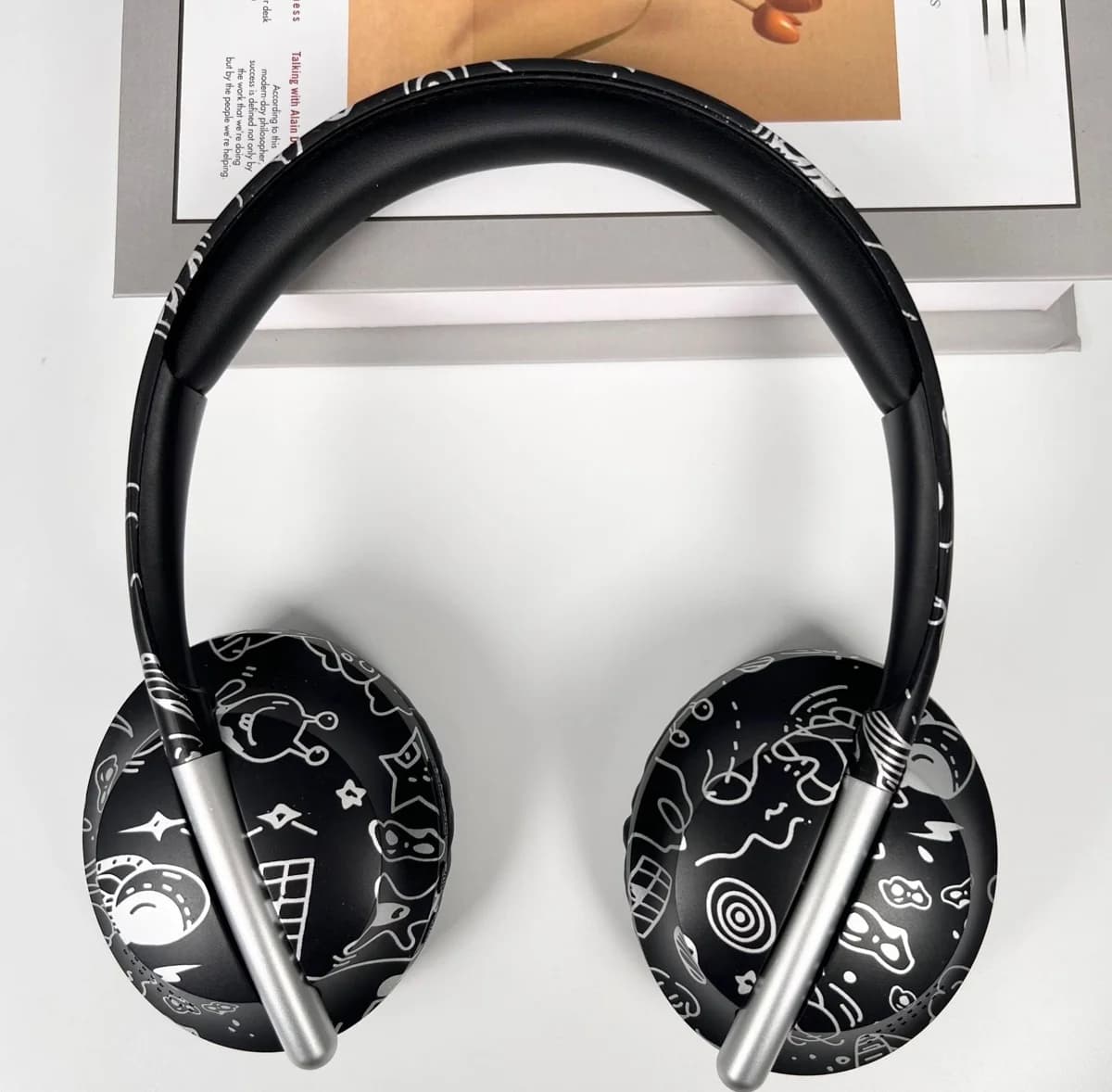 Korvanpäälliset Bluetooth-kuulokkeet, TF-korttipaikka ja langaton yhteys