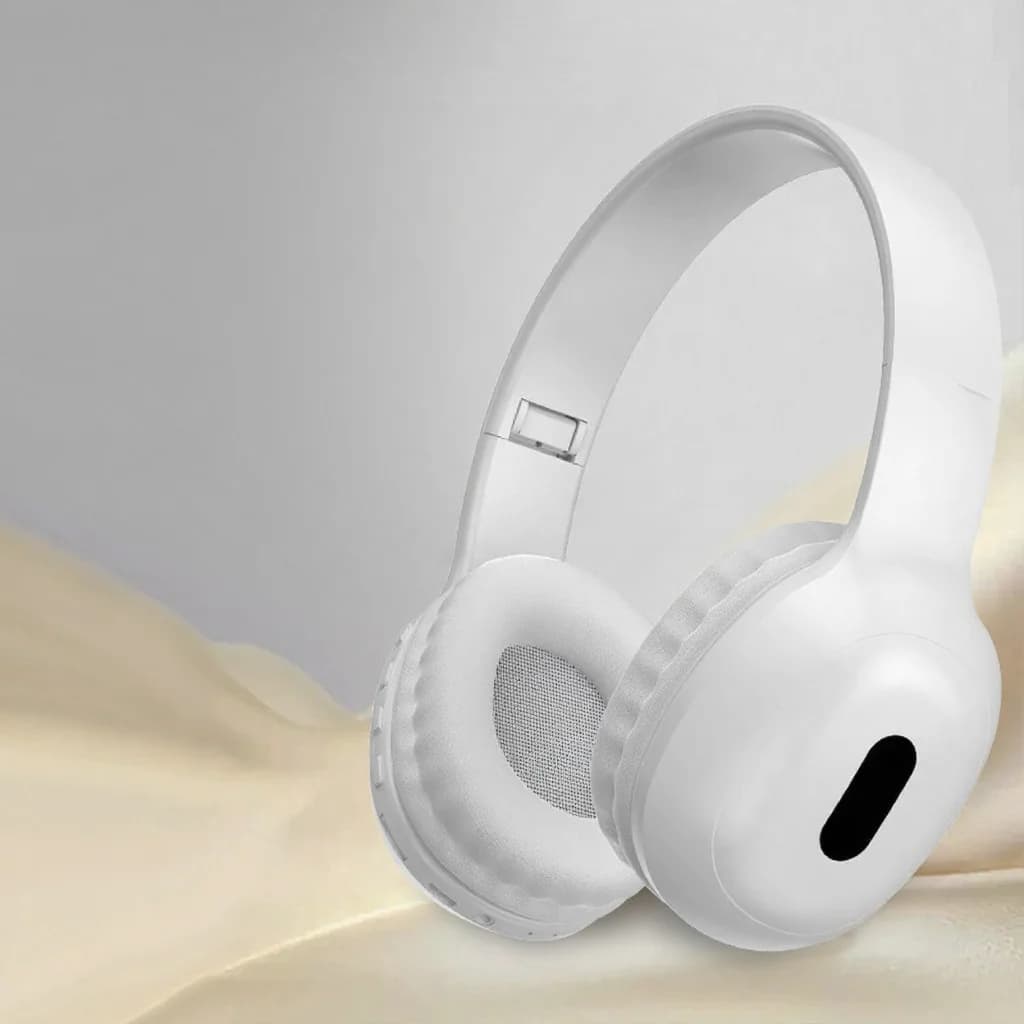 Korvan päällä olevat Bluetooth-kuulokkeet TF-korttipaikalla ja AUX-tulolla