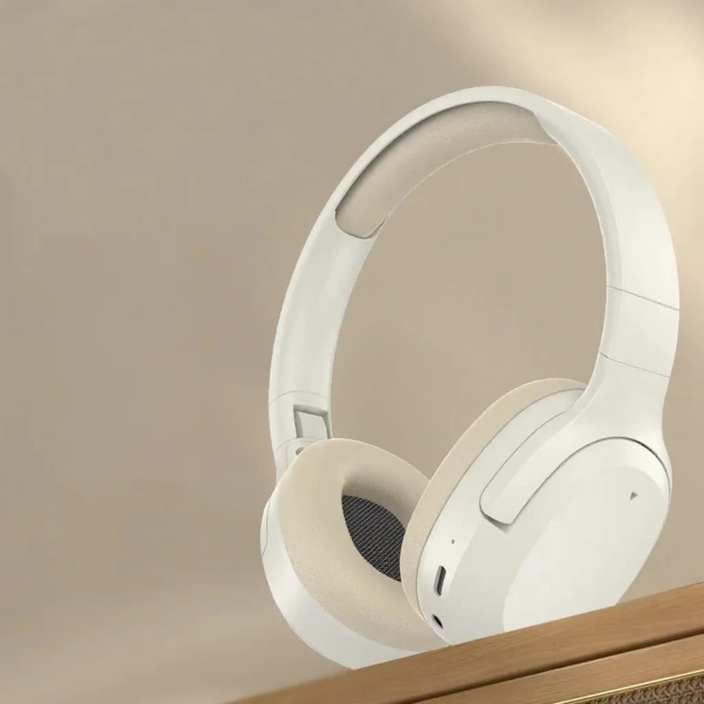 Korvanpäälliset Bluetooth-kuulokkeet bassolla, AUX- ja TF-korttituella