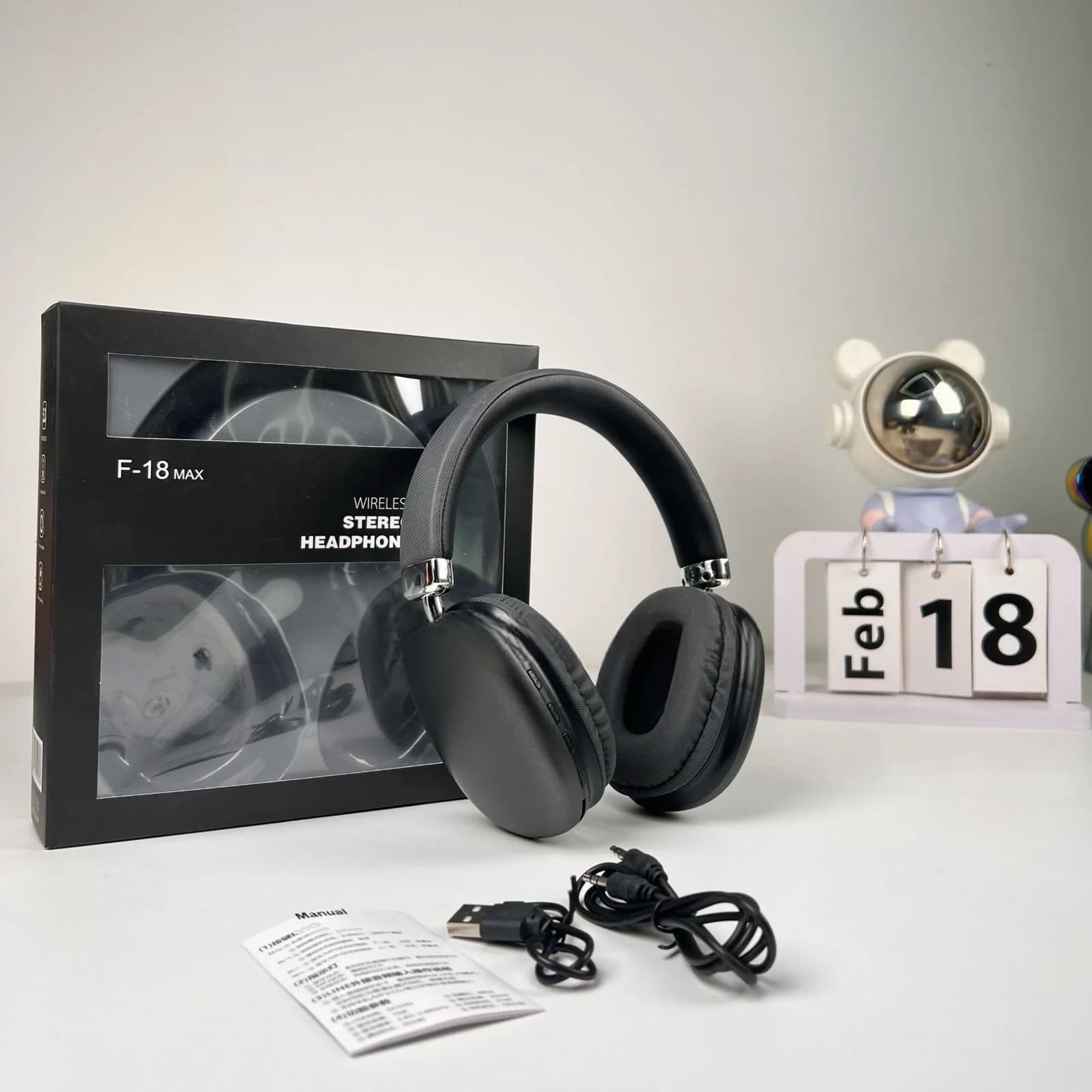 Langattomat over-ear-kuulokkeet Bluetooth 5.4:llä ja pitkällä akulla